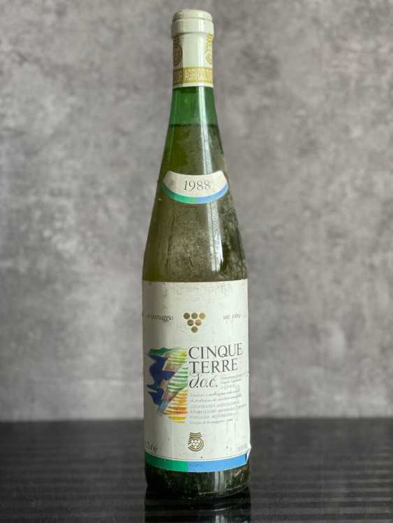 Вино Cinque Terre D.O.C. 1988 года урожая