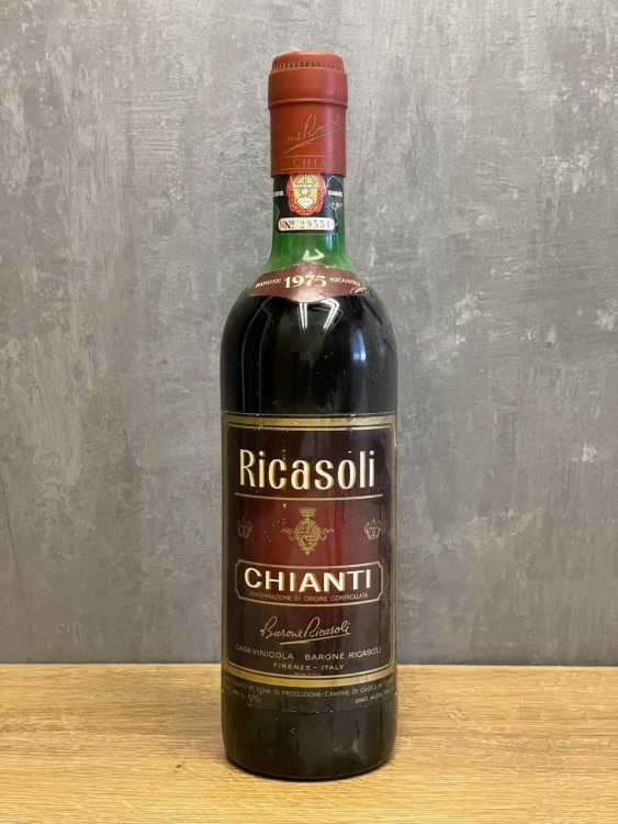 Вино Ricasoli Chianti 1975 года