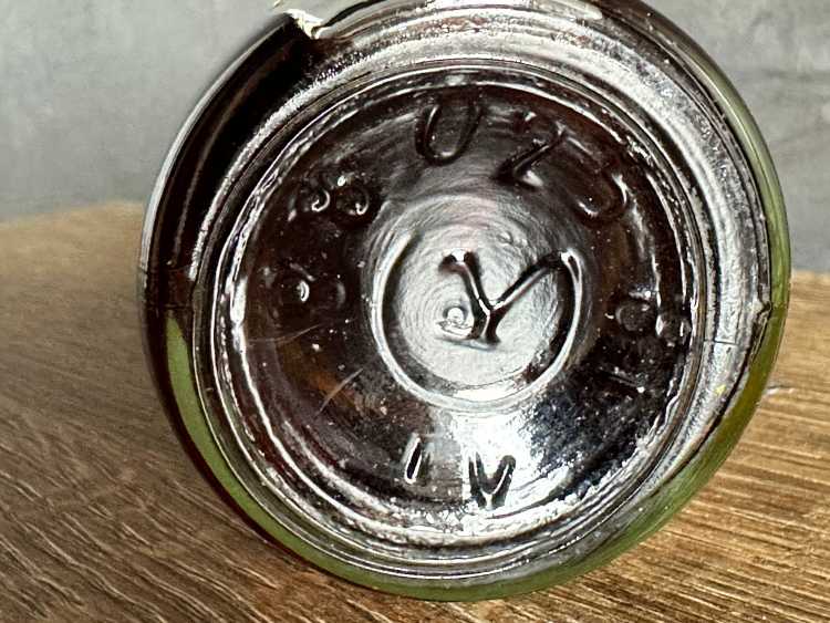 Украинский "3 звезды"  23.12.88 дата, 0,25 л. Одесский з-д. СССР. 
