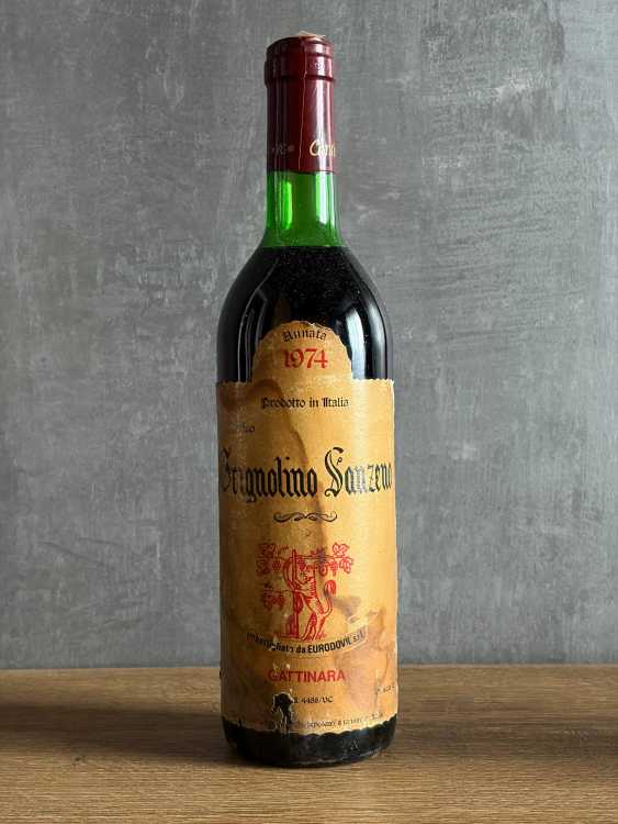 Вино Grignolino Sanzeno Gattinara 1974 года.