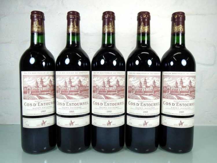 Вино "Chateau Cos d'Estournel" 1995 года.