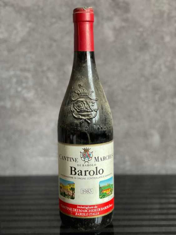 Вино Barolo Cantine dei Marchesi di Barolo 1983 года урожая