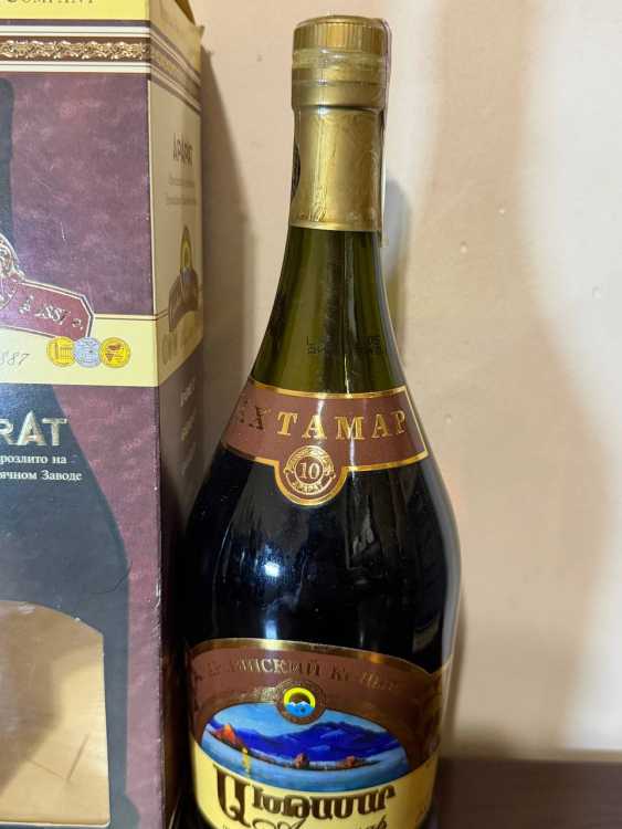 Армянский "Ахтамар 10 лет" 2001 года. 0,75 л. 