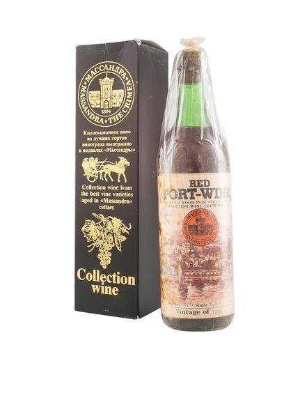 "Портвейн красный Массандра" 1978 года урожая.