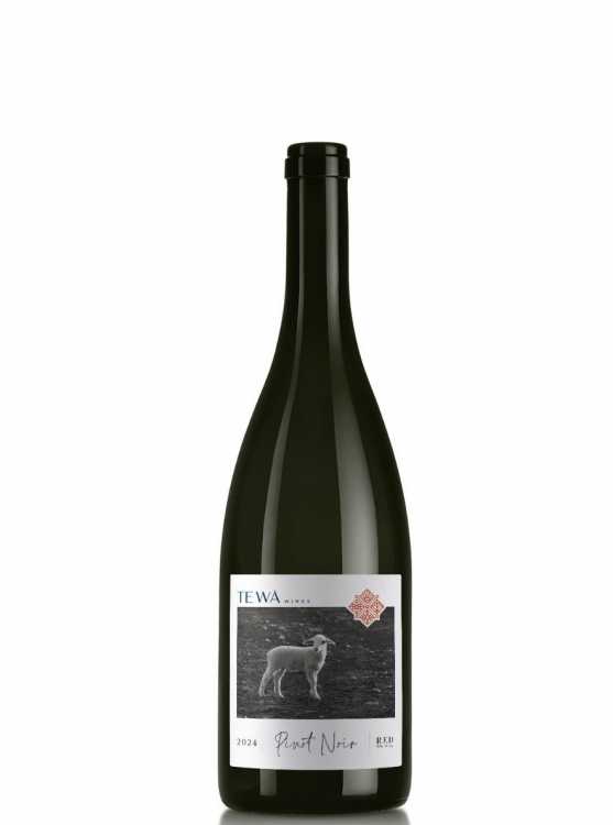 Вино «Pinot Noir» 2024 Te Wa Wines. 0,75