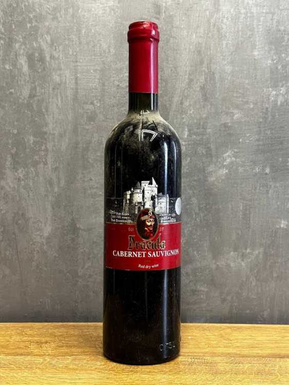 Вино Dracula Cabernet Sauvignon 2006 года урожая