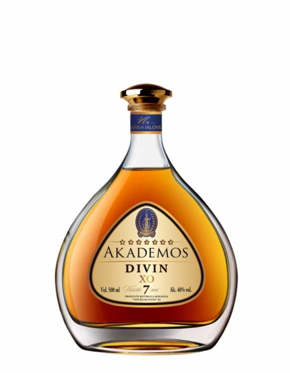 Коньяк «Akademos» XO 7 лет, Ialoveni. 0,5