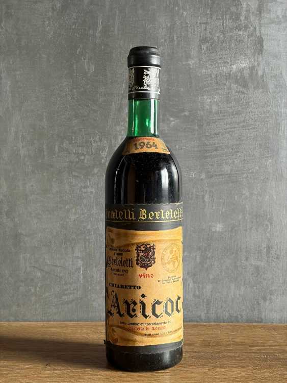 Вино Fratelli Berteletti Aricoc 1964 года.