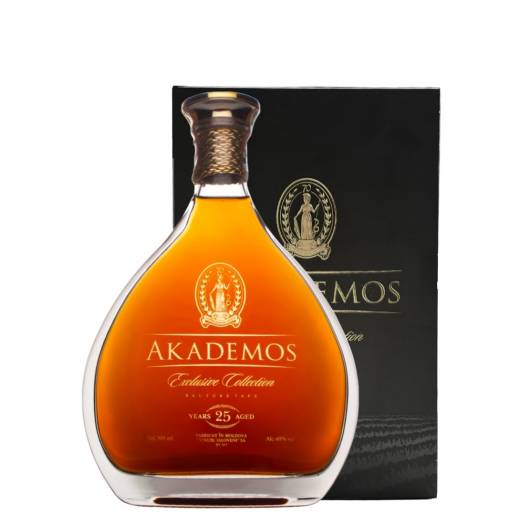 Коньяк «Akademos» 25 лет, Ialoveni. 0,7
