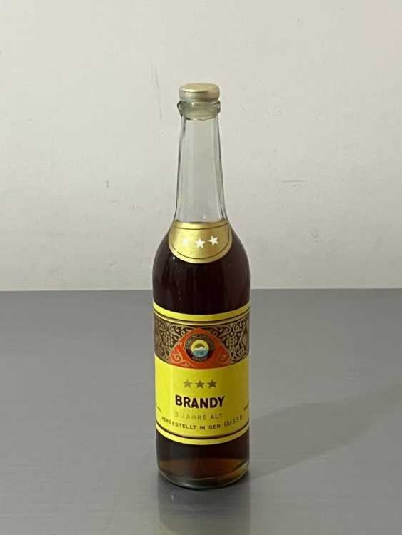 Армянский "Brandy 3 звезды" 0,5 л 1982 года. Экспорт в ГДР. 