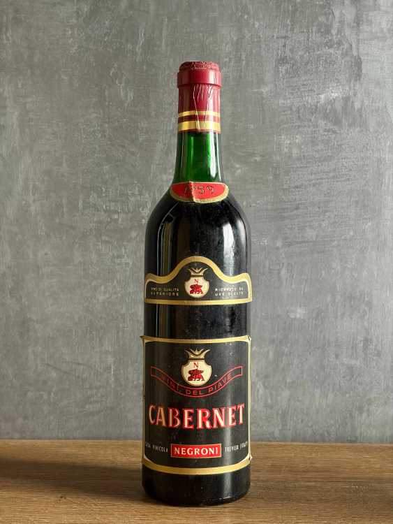 Вино Negroni Cabernet 1959 года.